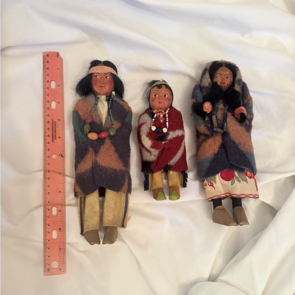 Assorted Porcelain Dolls - Picture 9 of 9